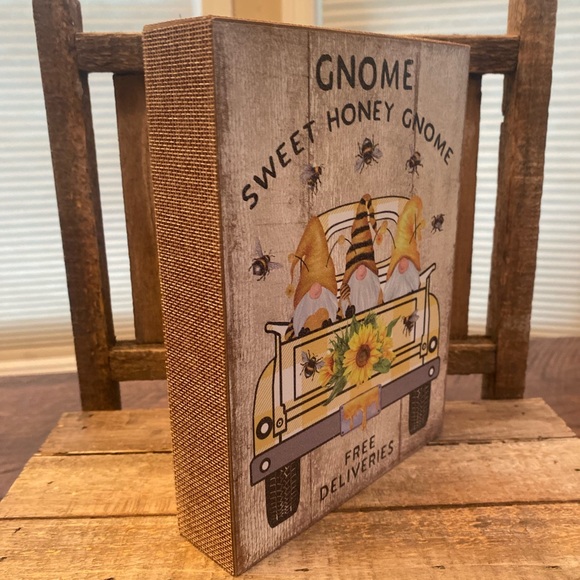 Gnome Sweet Honey Gnome Farmhouse Sign, Honey Bee Gnome Sign, Farmhouse Decor - Picture 7 of 13